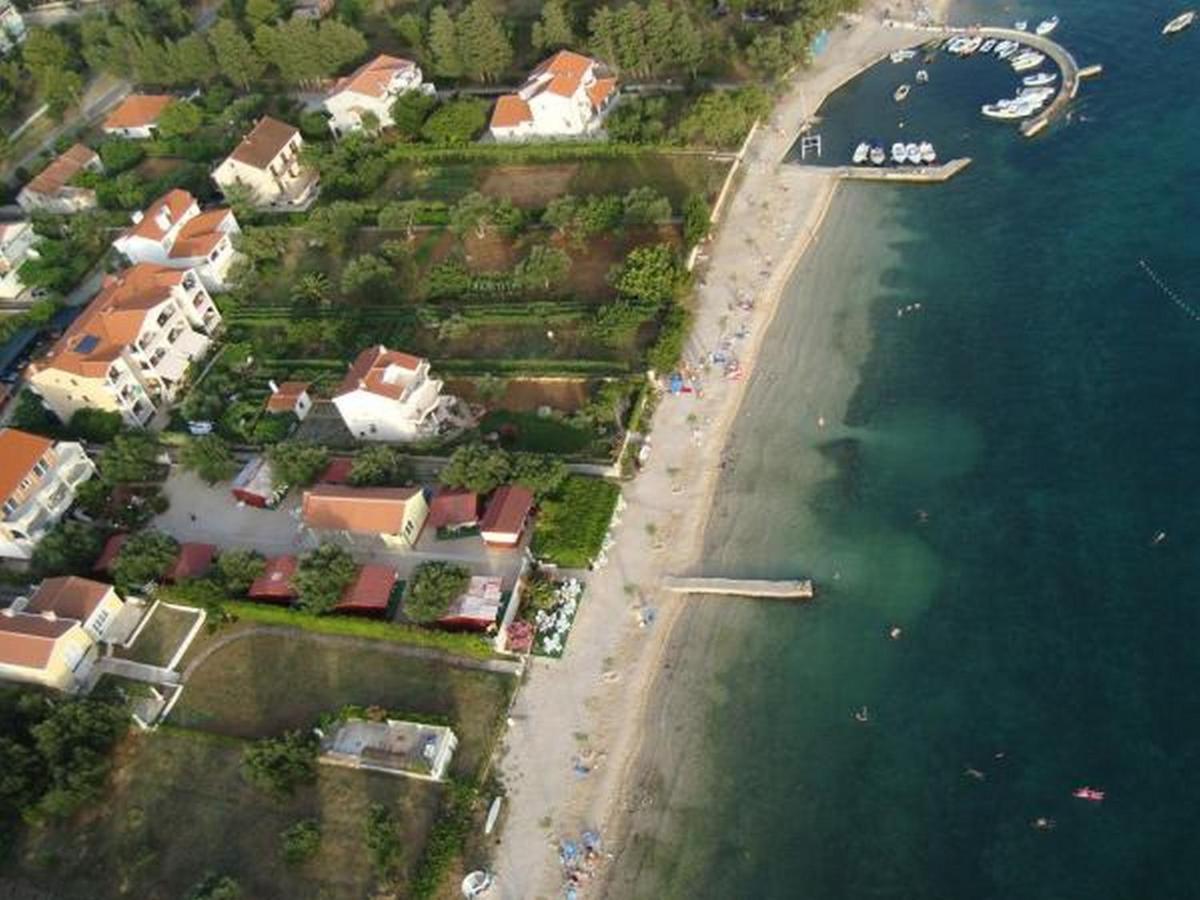 Apartments Adria Biograd Na Moru Bagian luar foto