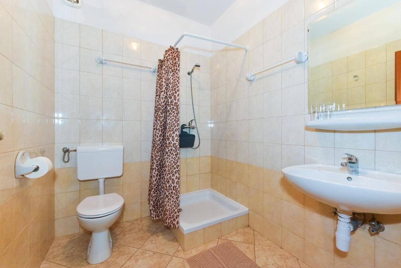 Apartments Adria Biograd Na Moru Ruang foto